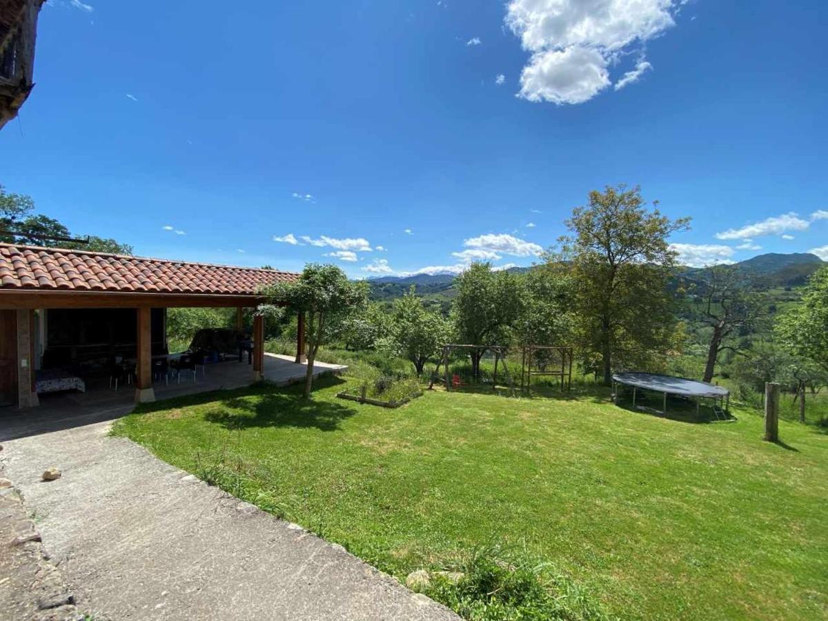 Casa Rural El Bohio Arriondas Extérieur photo