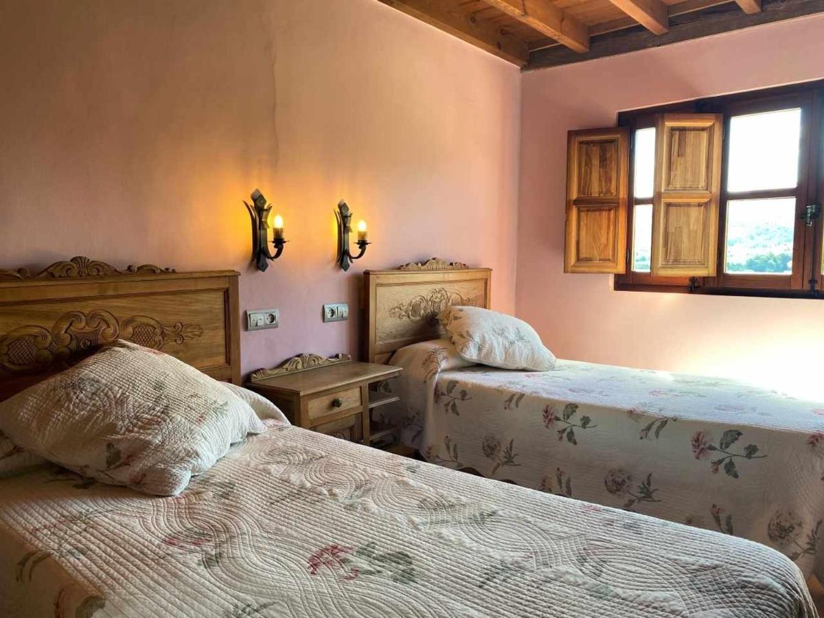 Casa Rural El Bohio Arriondas Extérieur photo