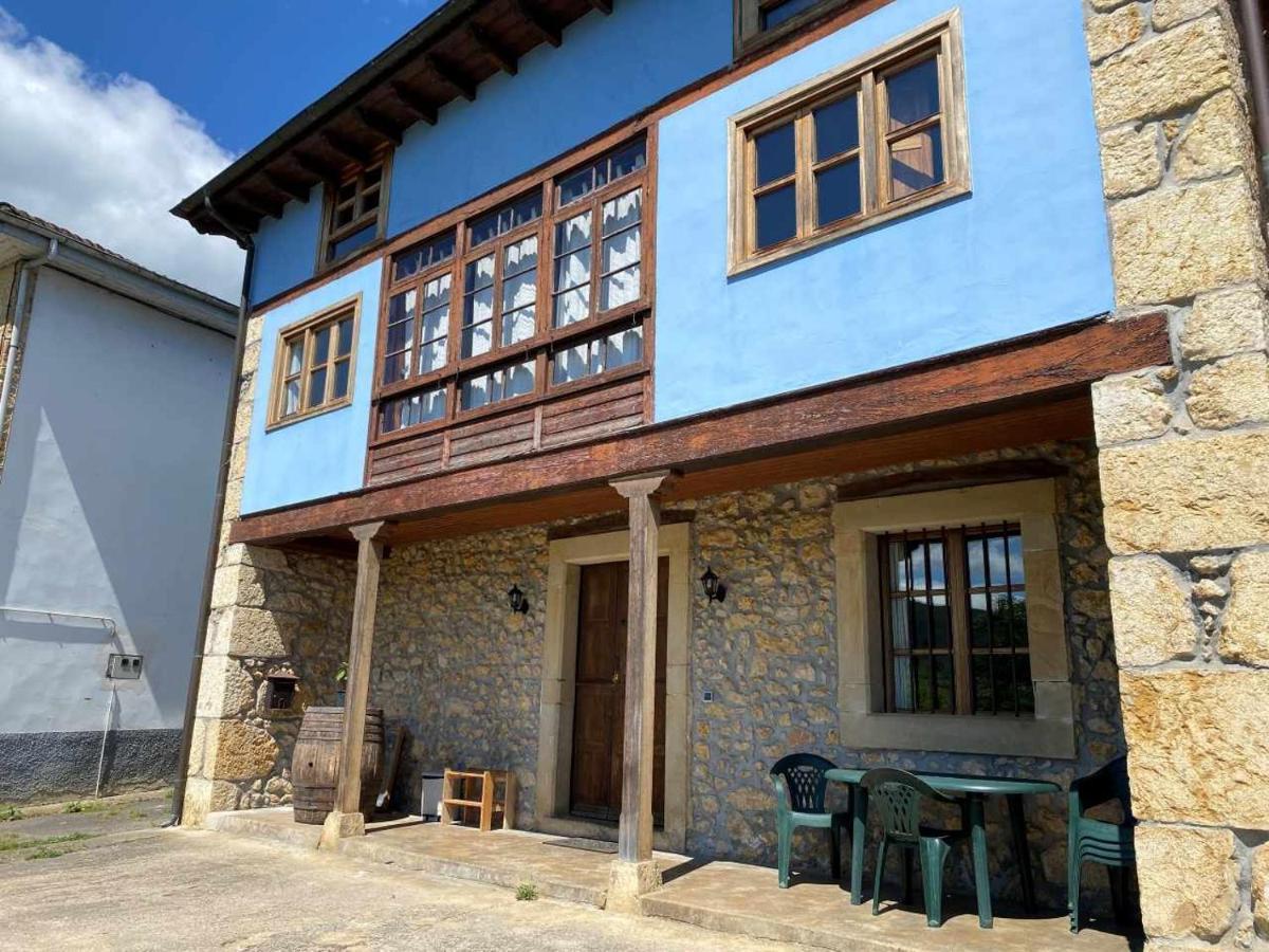 Casa Rural El Bohio Arriondas Extérieur photo
